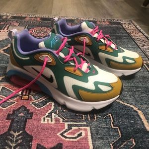 Nike airmax 200!